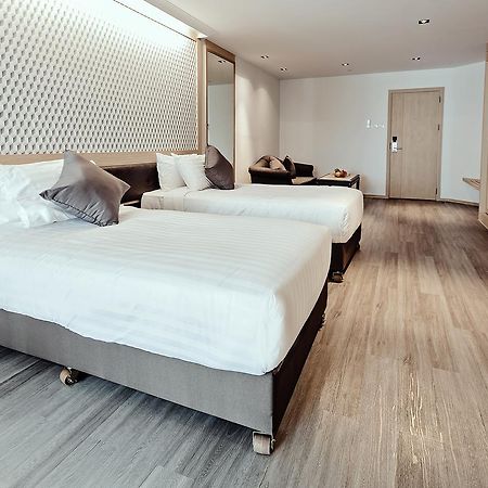 Three Sukhumvit Hotel - Sha Plus Certified Bangkok Exterior photo