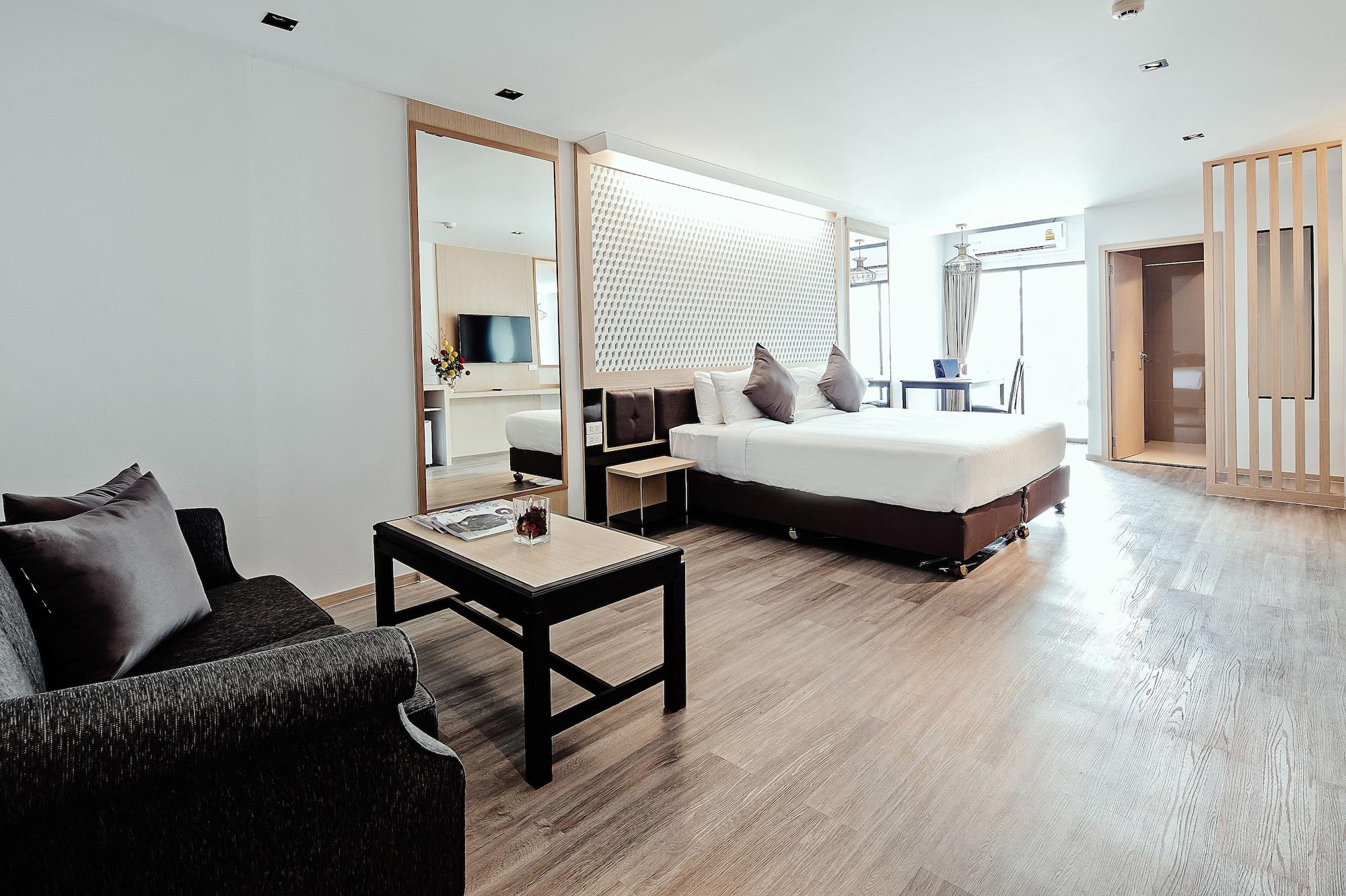 Three Sukhumvit Hotel - Sha Plus Certified Bangkok Exterior photo