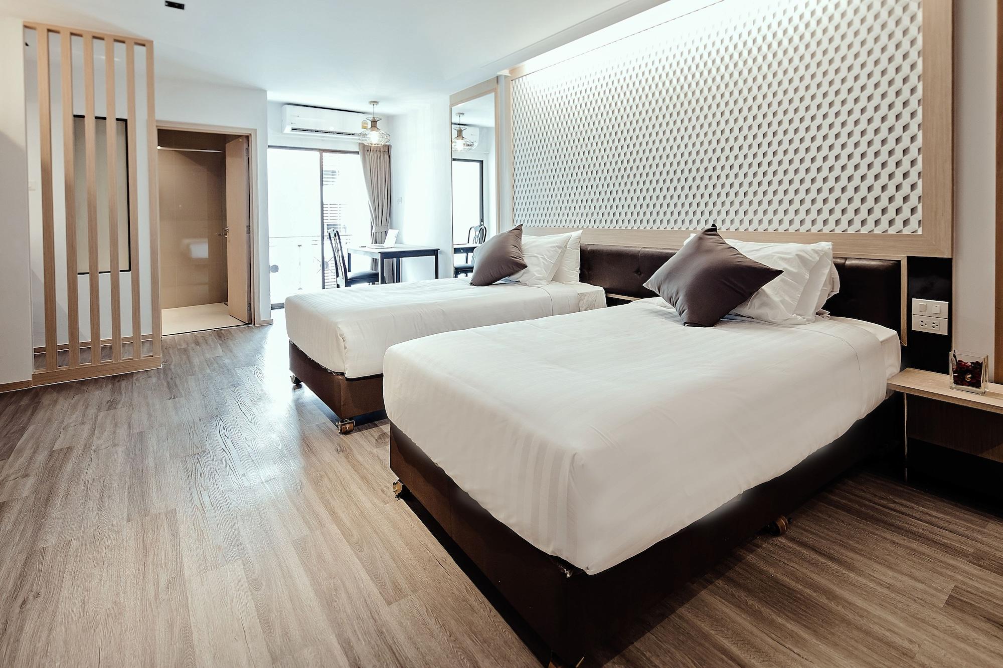 Three Sukhumvit Hotel - Sha Plus Certified Bangkok Exterior photo