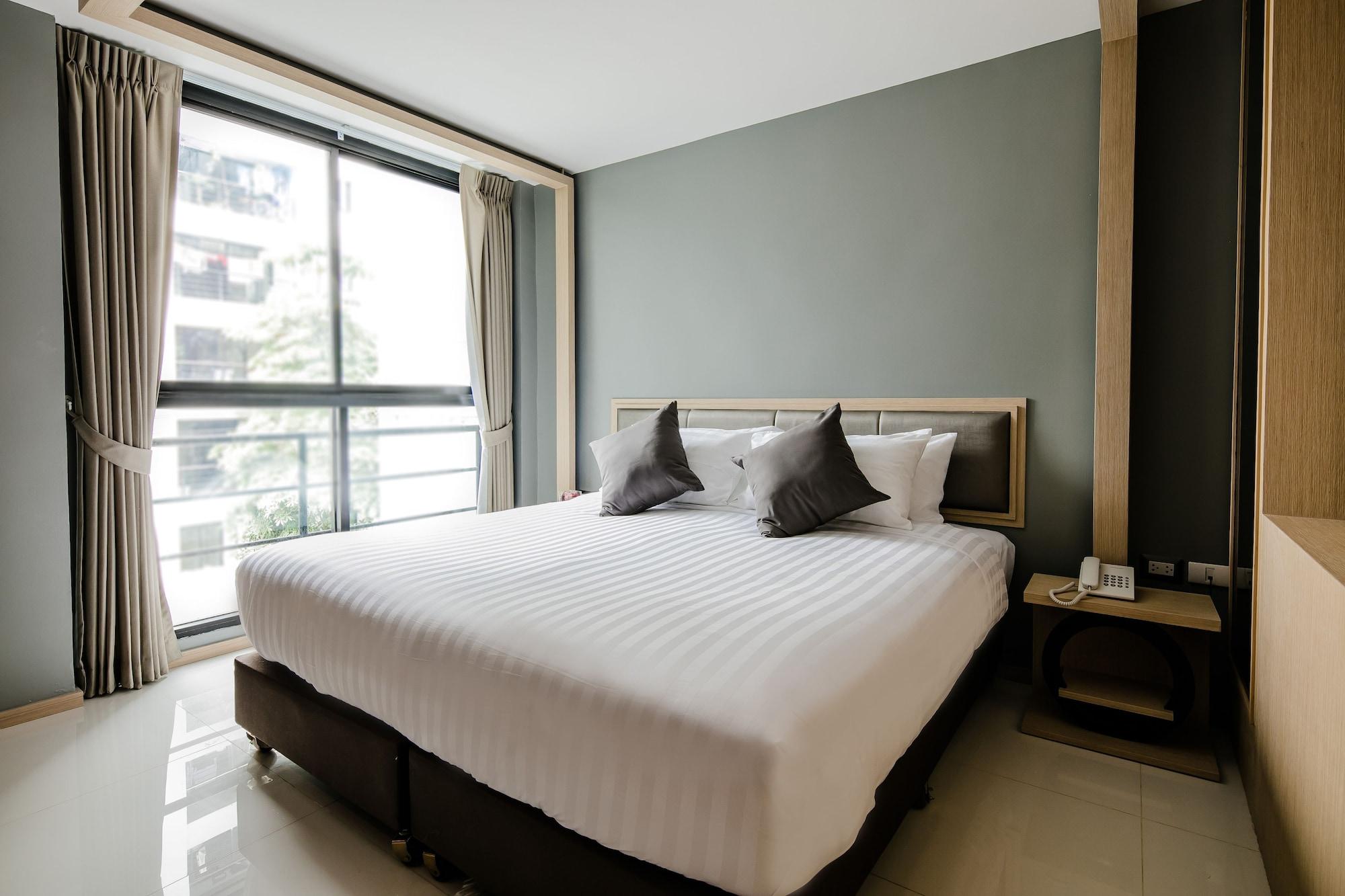 Three Sukhumvit Hotel - Sha Plus Certified Bangkok Exterior photo