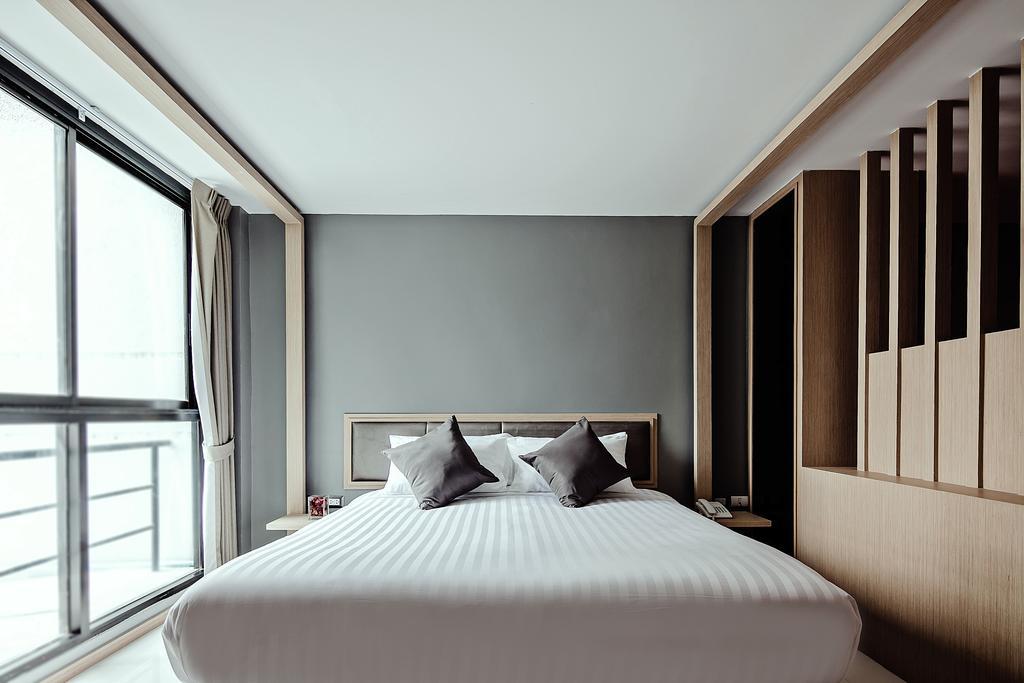 Three Sukhumvit Hotel - Sha Plus Certified Bangkok Exterior photo